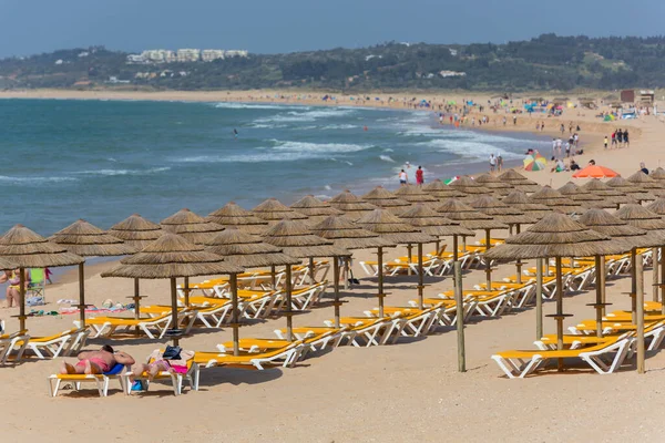 Alvor Portugal Pessoas Famosa Praia Praia Alvor Região Algarve Portugal — Fotografia de Stock