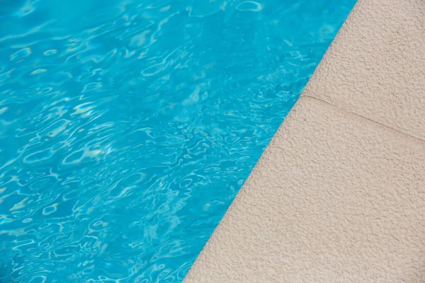 Piscina Com Água Azul — Fotografia de Stock