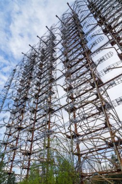 Çernobil Yasak Bölge, Ukrayna 'da eski askeri Duga radar sistemi.