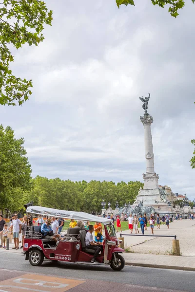 Bordeaux Fransa Esplanade Des Quinconces Bordeaux Daki Girondins Anıtı Nın — Stok fotoğraf