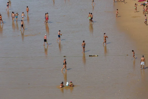 Albufeira Portugal Emberek Híres Strand Olhos Agua Albufeira Strand Része — Stock Fotó