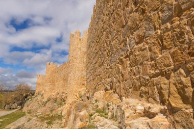 Avila, Kastilya ve Leon 'un antik tahkimatı, İspanya
