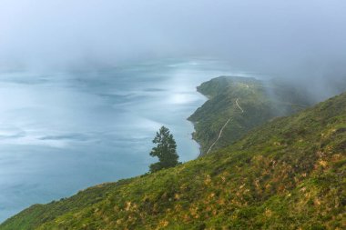 Lagoa do Fogo 'nun güzel manzarası, Sao Miguel Adası, Azores, Portekiz