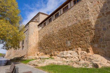 Avila, Kastilya ve Leon 'un antik tahkimatı, İspanya