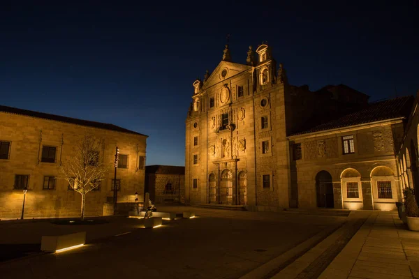 Ночной Вид Площадь Перед Монастырем Санта Терра Авиле Испания — стоковое фото