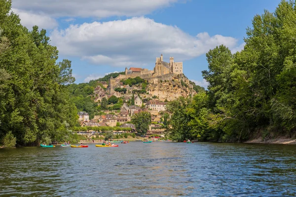 Beynac Cazenac Dordogne France Kayak Sur Dordogne Avec Château Castelnaud — Photo