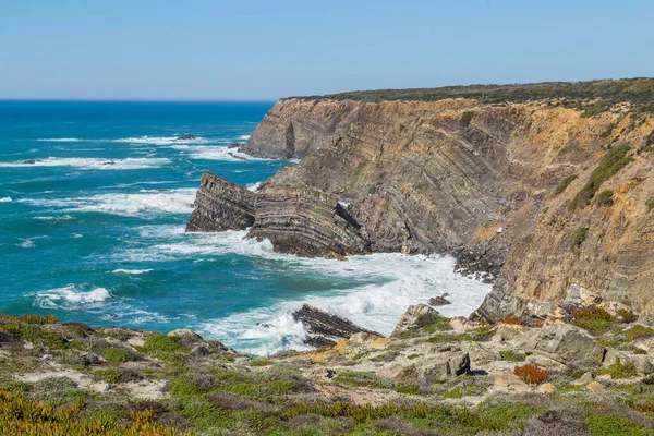 Вид Скалистое Побережье Атлантического Океана Альфажо Португалия — стоковое фото