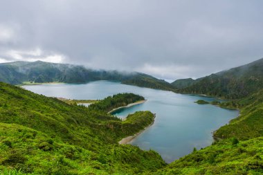 Lagoa do Fogo 'nun güzel manzarası, Sao Miguel Adası, Azores, Portekiz
