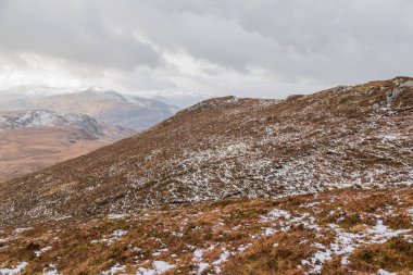 Anu 'nun Papaları' nda Kar, Co Kerry, İrlanda