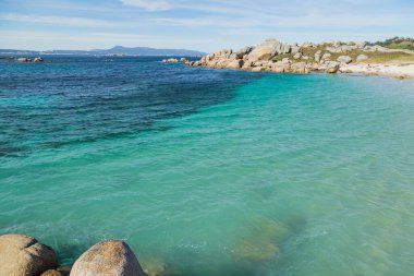 Galiçya, İspanya 'daki Ons Adası' nda güzel bir sahil..