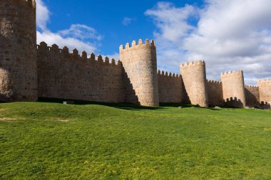 Avila, Kastilya ve Leon 'un antik tahkimatı, İspanya
