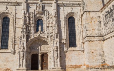 Belem, Lizbon, Portekiz 'deki Jeronimos Manastırı' ndaki muhteşem oymaların ayrıntıları.