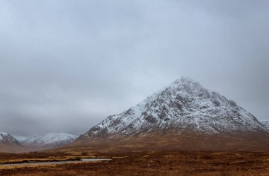 İskoçya, Glencoe 'da kar tepeleri