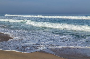 Portekiz, Aveiro yakınlarında güzel boş bir sahil.