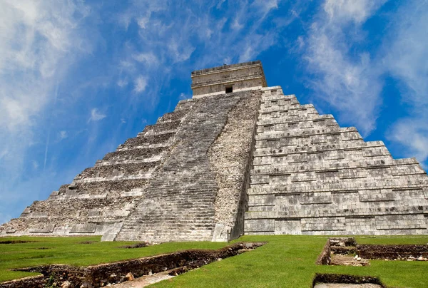 Starożytna Piramida Majów Świątynia Kukulcan Chichen Itza Jukatan Meksyk — Zdjęcie stockowe