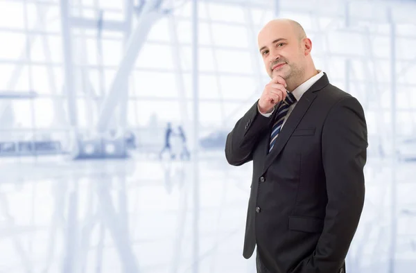 Glücklicher Geschäftsmann Porträt Büro — Stockfoto