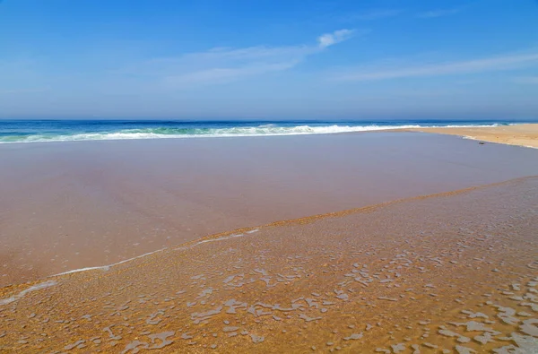 Чудовий Пустий Пляж Біля Авейру Португалія — стокове фото