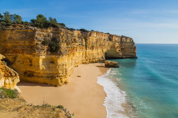 Słynna Plaża Praia Marinha Znajduje Się Słynnej Miejscowości Turystycznej Algarve — Zdjęcie stockowe