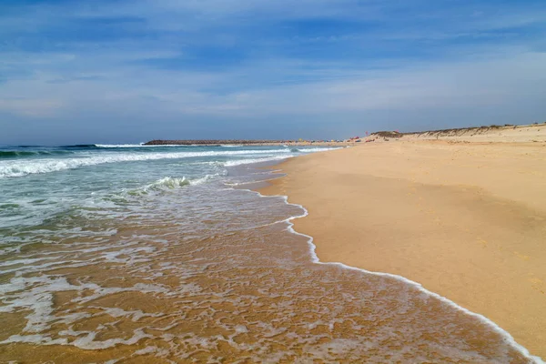 Hermosa Playa Vacía Cerca Aveiro Portugal — Foto de Stock