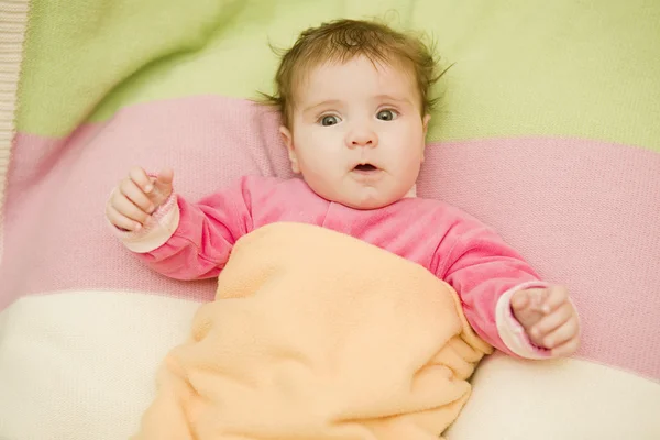 Retrato de bebê jovem — Fotografia de Stock