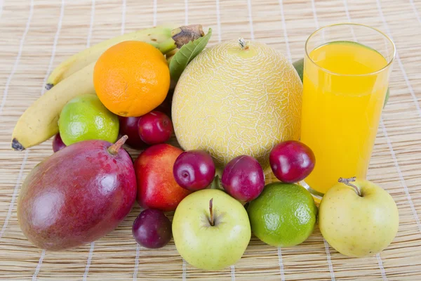 Variedad de frutas —  Fotos de Stock