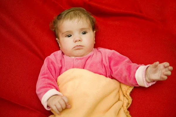 Retrato de bebé joven — Foto de Stock