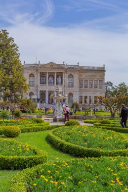 İstanbul, Türkiye: İstanbul, Türkiye 'deki Dolmabahçe Sarayı' nda insanlar