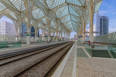 Lizbon, Portekiz: Oriente İstasyonu 'nda modern mimari, mimar Santiago Calatrava tarafından tasarlandı.