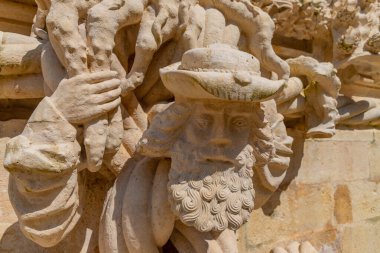 Portekiz, Tomar 'daki İsa Manastırı' nda manüel taş işçiliği.