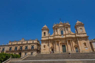 Noto, İtalya 'nın Noto Katedrali (İtalyanca: Noto Katedrali, La Chiesa Madre di San Nicolo) İtalya' nın Noto şehrinde yer alan bir katedraldir. Sicilya Barok tarzında inşa edilmiş.