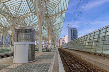 Lizbon, Portekiz: Oriente İstasyonu 'nda modern mimari, mimar Santiago Calatrava tarafından tasarlandı.