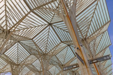 Lizbon, Portekiz: Oriente İstasyonu 'nda modern mimari, mimar Santiago Calatrava tarafından tasarlandı.