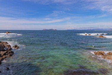 Galiçya sahilinden Cies Adaları manzarası. Galiçya, İspanya