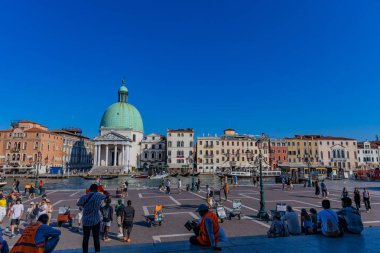 Venedik, İtalya: Venedik, İtalya 'da San Simeone Piccolo Kilisesi. Giovanni Antonio Scalfarotto tarafından 1738 yılında inşa edilmiştir..