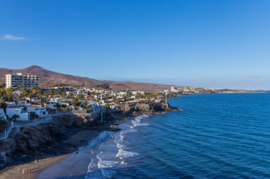 Gran Canaria, İspanya: İspanya 'nın Gran Canaria plajındaki insanlar