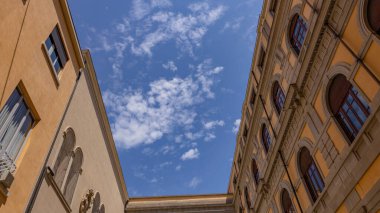 Padua, İtalya: Padua Üniversitesi 'nin avlu tavanını aç