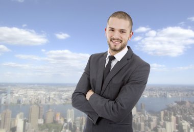 mutlu genç işadamı portre ofiste