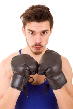 adam beyaz arka plan üzerinde izole siyah boks eldivenli Delme.