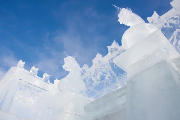 PERM, Russia, February, 06.2016: beautiful ice sculptures on the — Stock Photo, Image