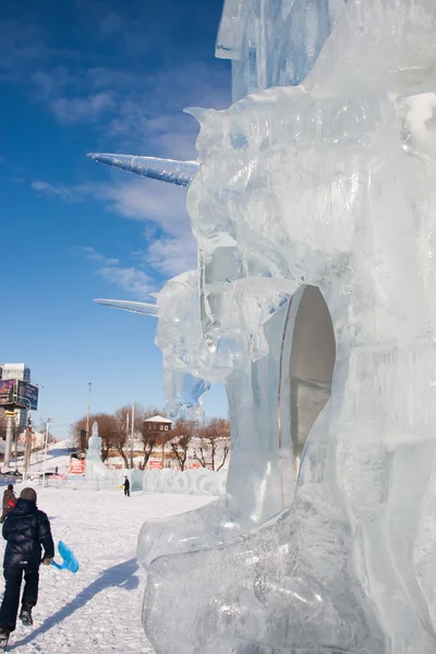 Dauerwelle, Russland, Februar, 06.2016: Schöne Eisskulpturen auf der — Stockfoto