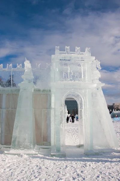Perm, Ρωσική Ομοσπονδία, Φεβρουαρίου, 06.2016: όμορφη πάγου γλυπτά σε το — Φωτογραφία Αρχείου