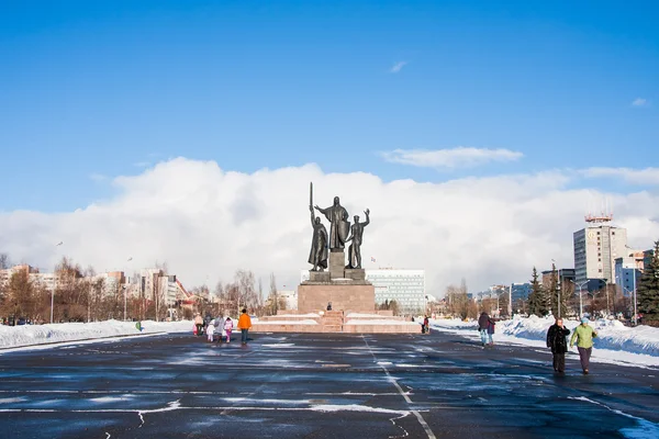 Perm, Russland - 13. März 2016: Denkmal für die Helden der Vergangenheit — Stockfoto