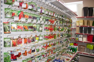 Perm, Rusya - Mart 04.2016: ekonomik alışveriş mallar