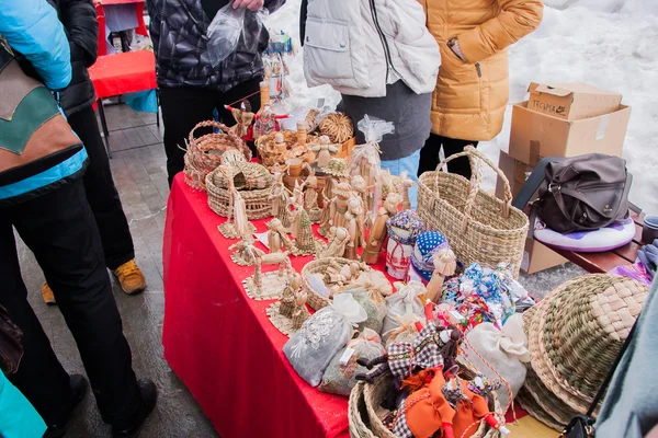 Perm, Federacja Rosyjska - 13 marca 2016: Sprzedaż prezentów i upominków — Zdjęcie stockowe