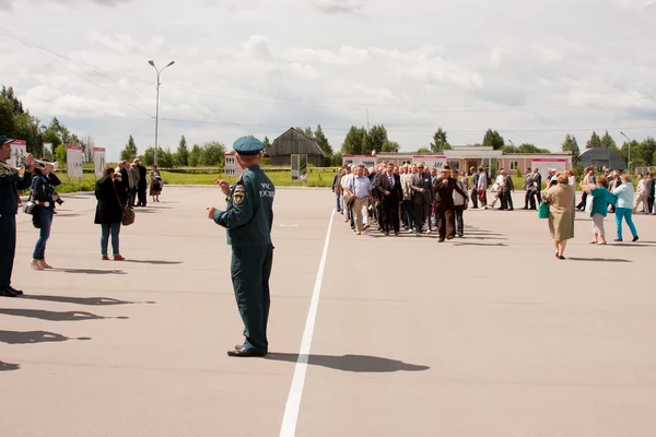 退役軍人の壮大な歓迎にパーマ, ロシア, 7 月 04.2015:People — ストック写真