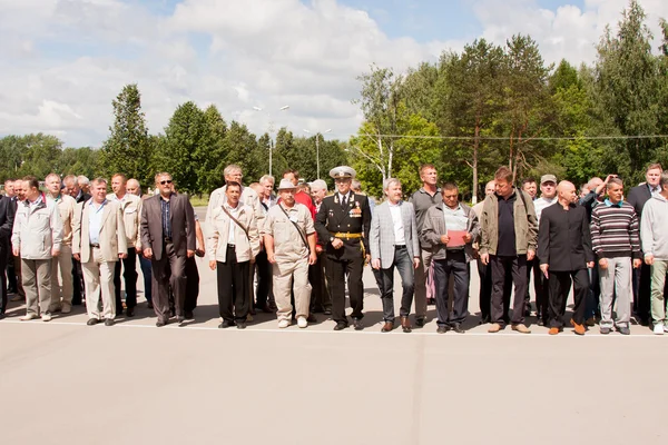 Perm, Rusland, juli 04.2015:People op grand welkom van veteranen — Stockfoto