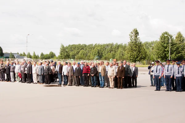 Perm, Federacja Rosyjska, 04.2015:People lipca na grand Zapraszamy weteranów — Zdjęcie stockowe