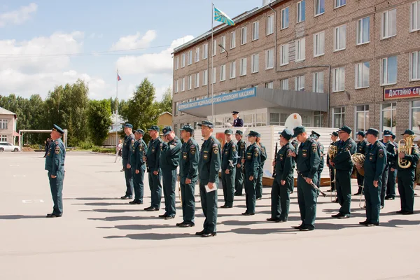 PERM, RUSSIE, JUILLET 04.2015 : Orchestre militaire à une réunion de cinq — Photo