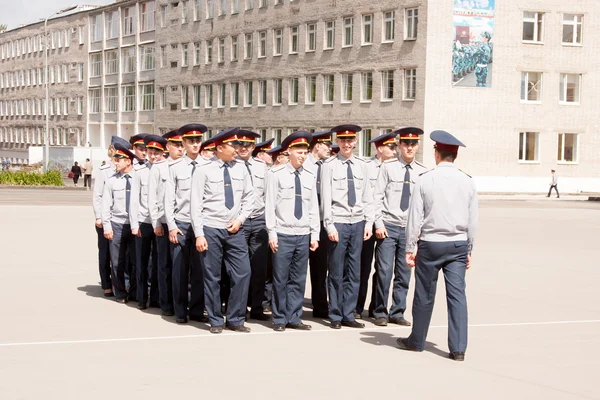 PERM, RÚSSIA, JULHO 04.2015: Cadetes da faculdade de serviço federal — Fotografia de Stock