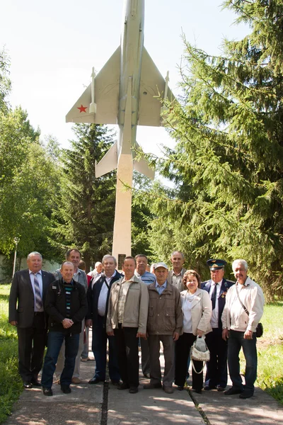 Perm, Federacja Rosyjska, 04.2015:People lipca robić zdjęcia na posiedzeniu — Zdjęcie stockowe